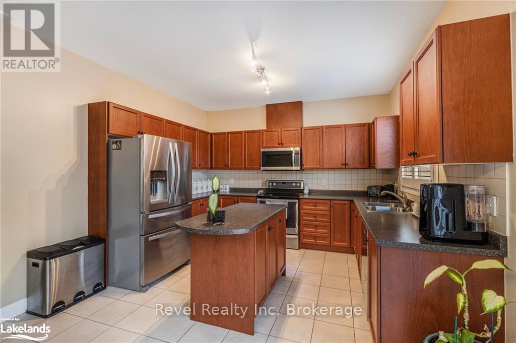 174 White Sands Way, Wasaga Beach, Ontario  L9Z 0C8 - Photo 2 - S12214456