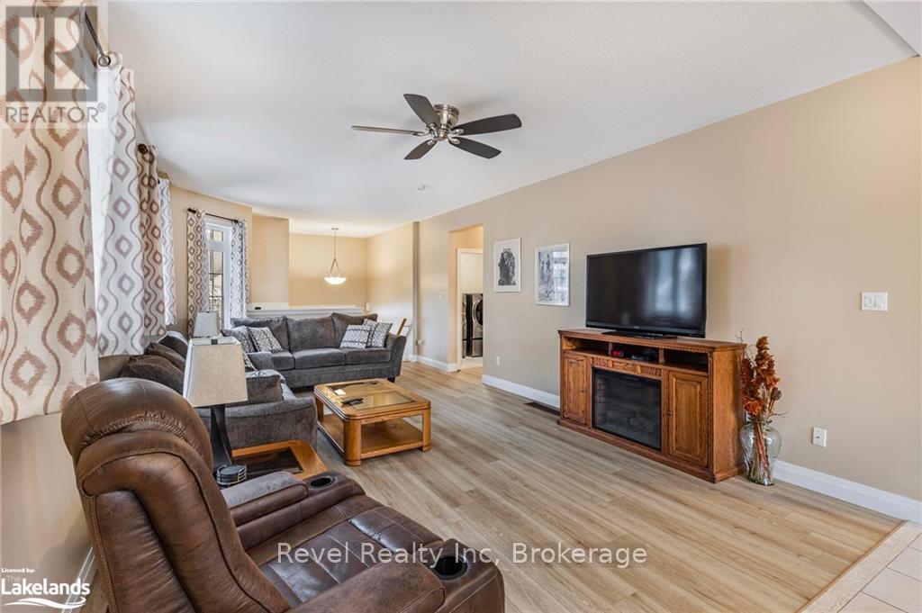 174 White Sands Way, Wasaga Beach, Ontario  L9Z 0C8 - Photo 4 - S12214456