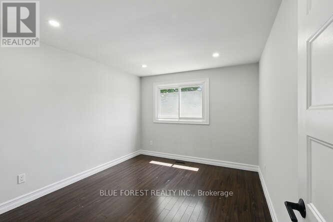 57 Vanbuskirk Drive, St. Thomas, Ontario  N5R 4Z3 - Photo 11 - X12205756