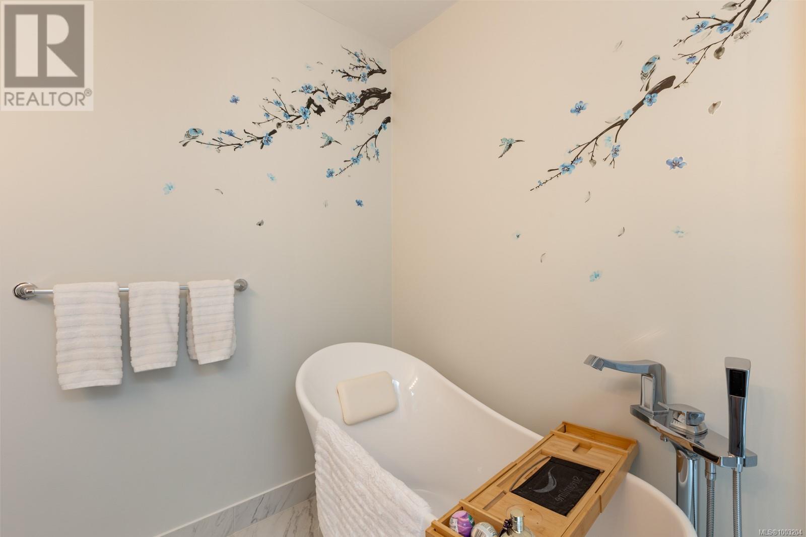 101 1537 Noel Ave, Comox, British Columbia  V9M 3H8 - Photo 27 - 1003204