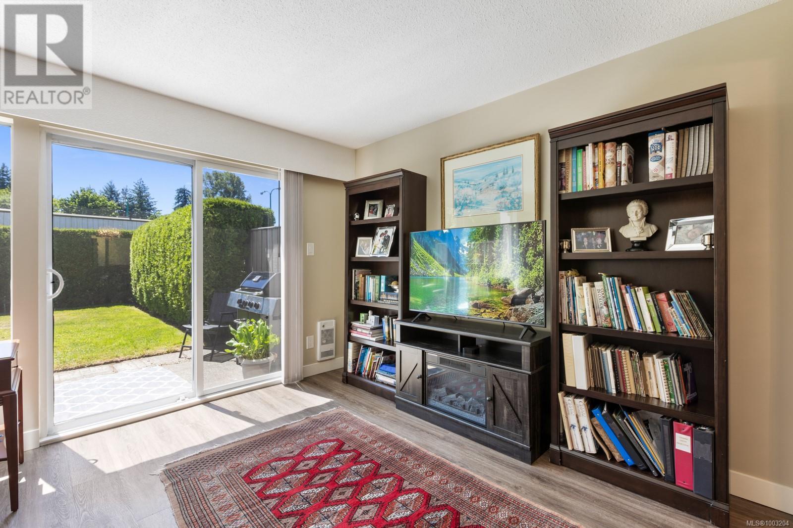 101 1537 Noel Ave, Comox, British Columbia  V9M 3H8 - Photo 16 - 1003204