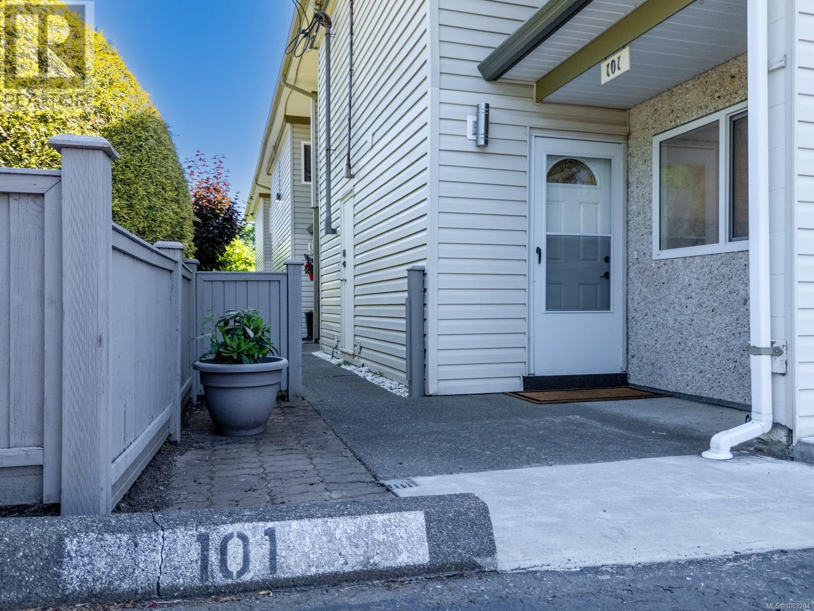 101 1537 Noel Ave, Comox, British Columbia  V9M 3H8 - Photo 48 - 1003204