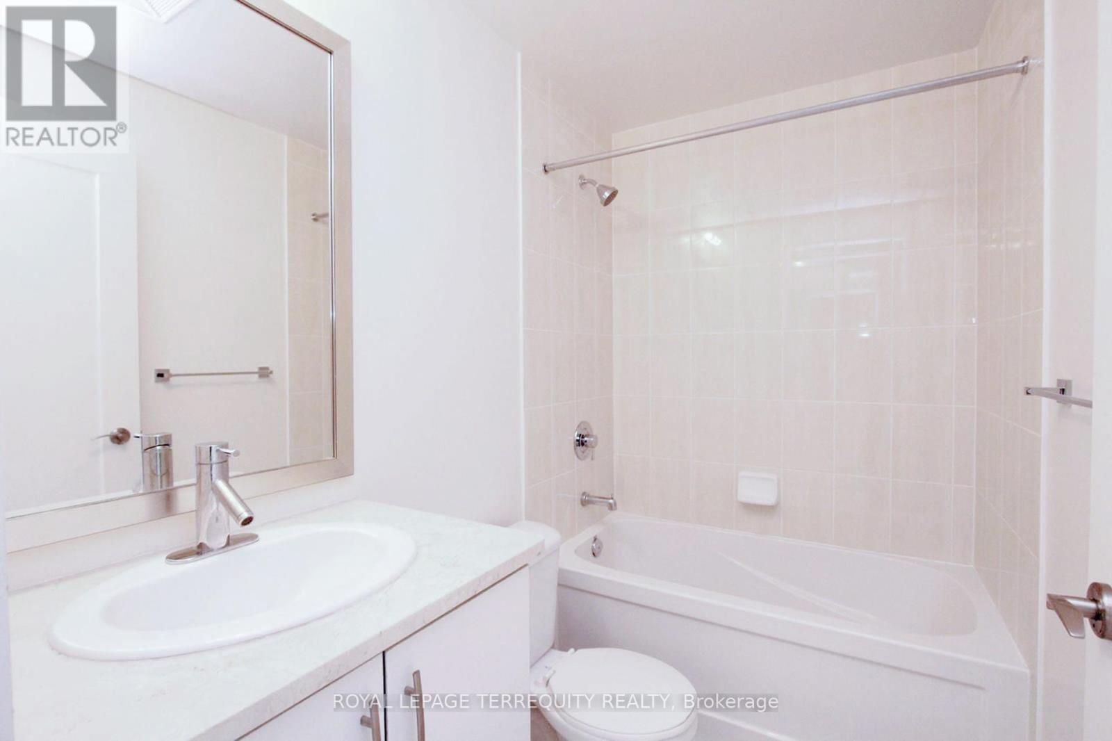 802 - 825 Church Street, Toronto, Ontario  M4W 3Z4 - Photo 5 - C12214428