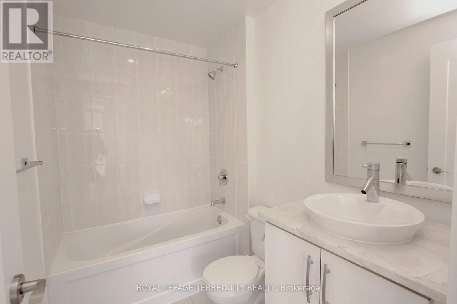 802 - 825 Church Street, Toronto, Ontario  M4W 3Z4 - Photo 7 - C12214428