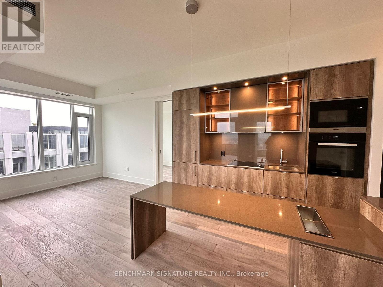 5504 - 11 Yorkville Avenue, Toronto, Ontario  M4W 0B7 - Photo 1 - C12214429