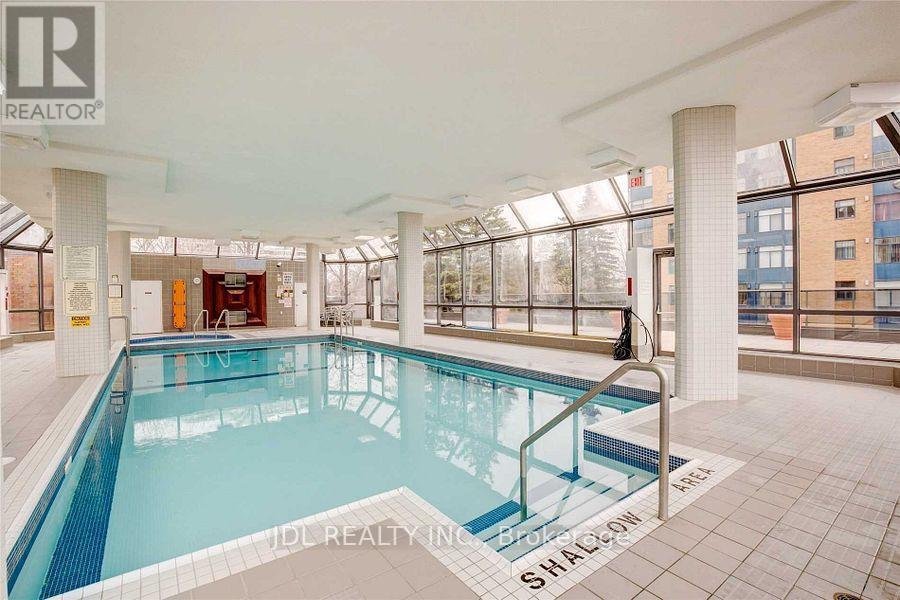 410 - 88 Alton Towers Circle, Toronto (Milliken), Ontario  M1V 5C5 - Photo 4 - E12214441