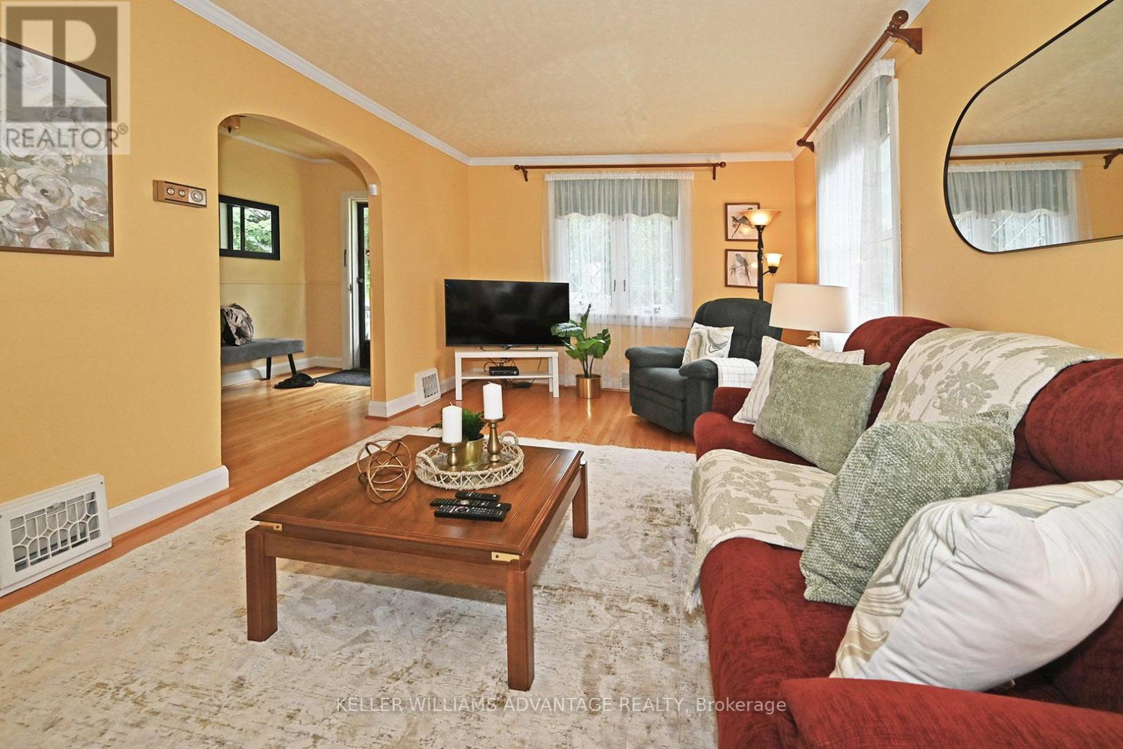 28 Flerimac Road, Toronto (West Hill), Ontario  M1E 4A9 - Photo 4 - E12214443