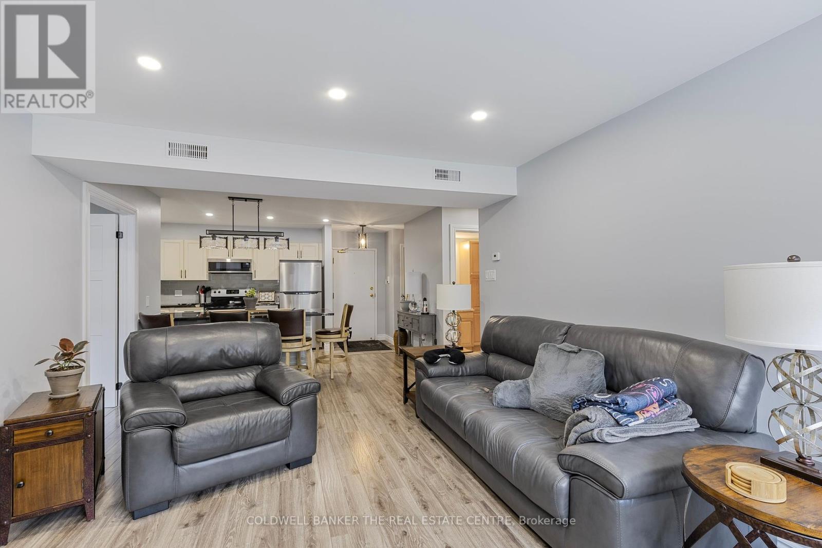 B08 - 126 Bell Farm Road, Barrie, Ontario  L4M 6J3 - Photo 14 - S12121563