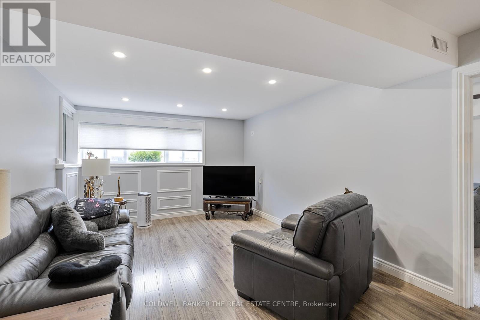 B08 - 126 Bell Farm Road, Barrie, Ontario  L4M 6J3 - Photo 16 - S12121563