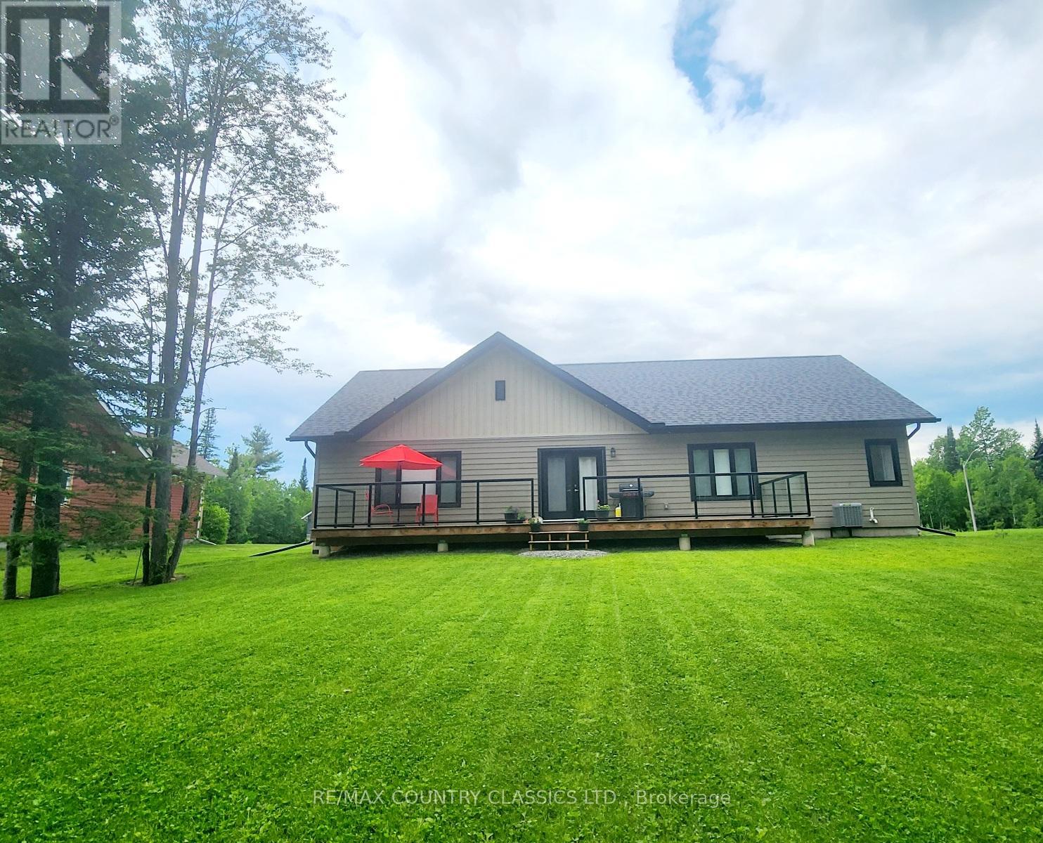 Property at 8 BANCROFT RIDGE DRIVE image 3