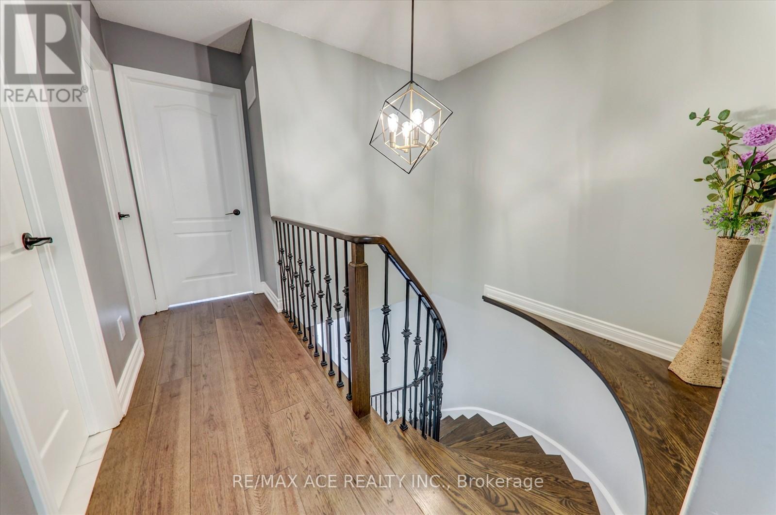 174 Anthony Lane, Vaughan (Glen Shields), Ontario  L4K 3K6 - Photo 23 - N12214415