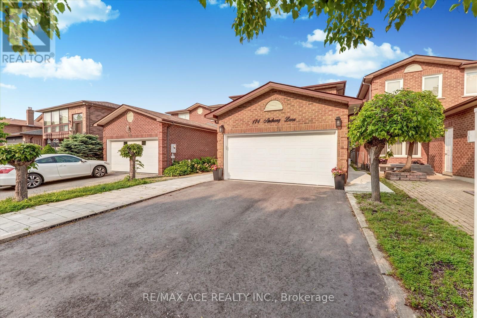 174 Anthony Lane, Vaughan (Glen Shields), Ontario  L4K 3K6 - Photo 3 - N12214415