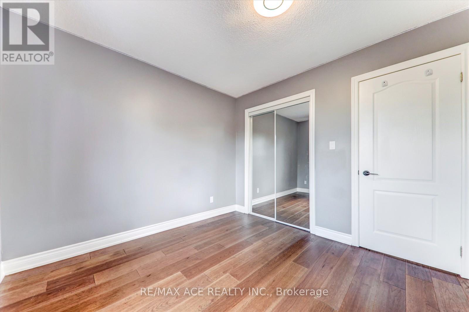 174 Anthony Lane, Vaughan (Glen Shields), Ontario  L4K 3K6 - Photo 34 - N12214415