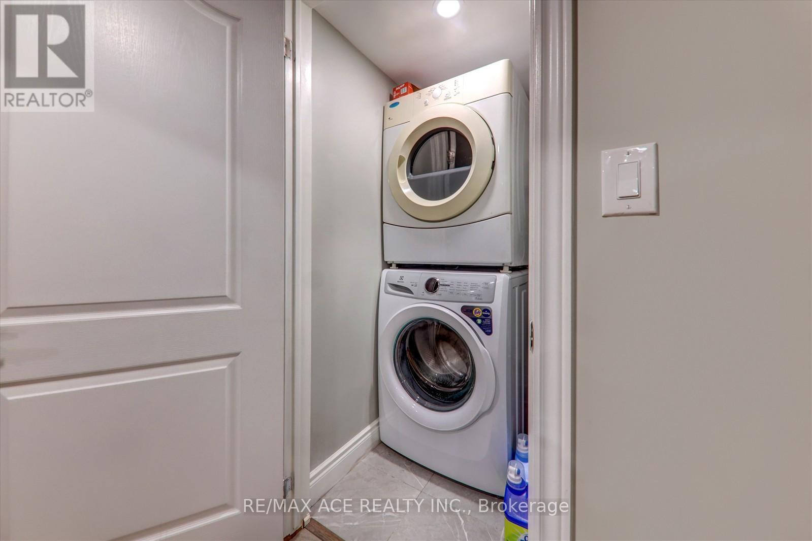 174 Anthony Lane, Vaughan (Glen Shields), Ontario  L4K 3K6 - Photo 43 - N12214415