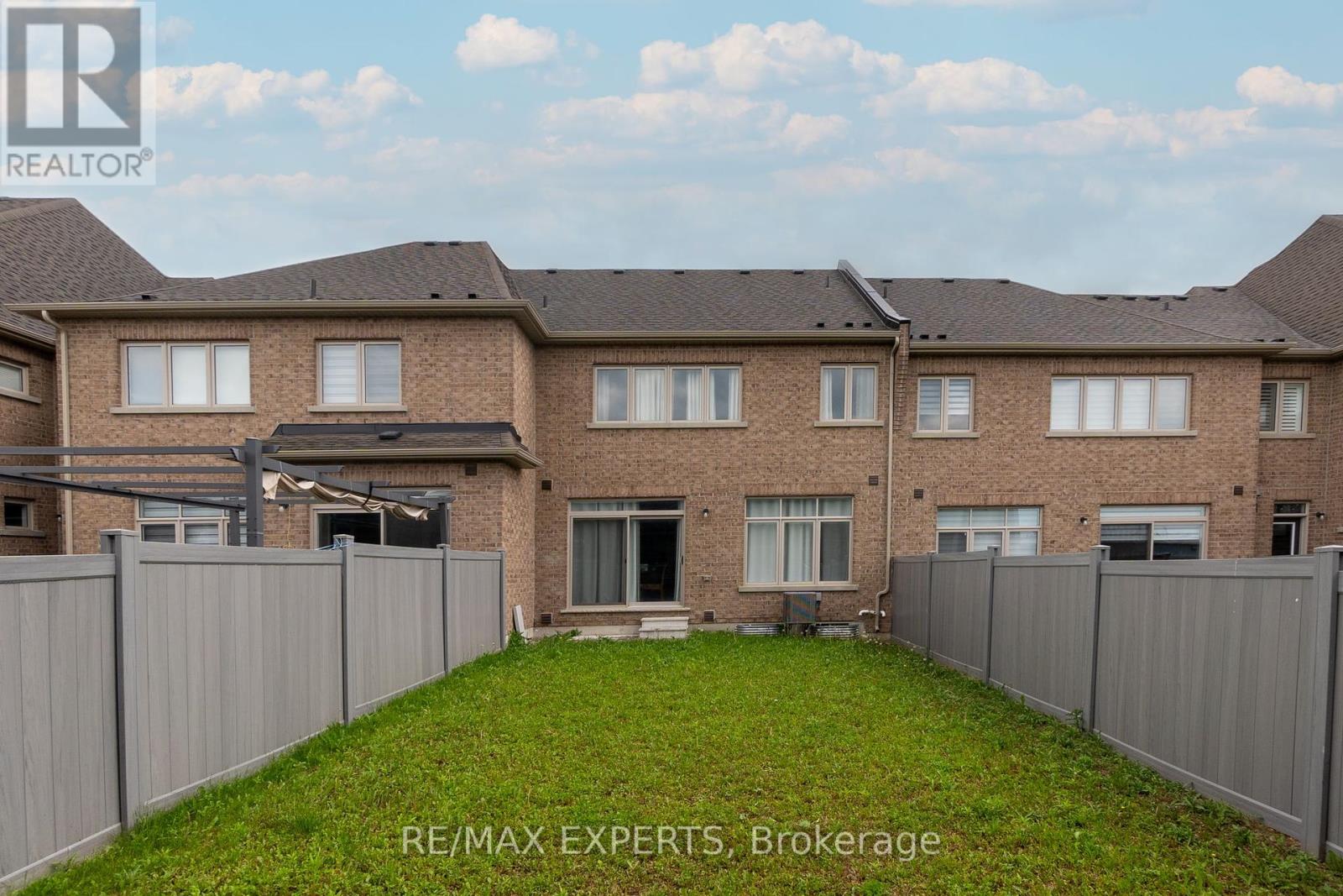 24a Tatton Court, King (King City), Ontario  L7B 0C3 - Photo 12 - N12214444