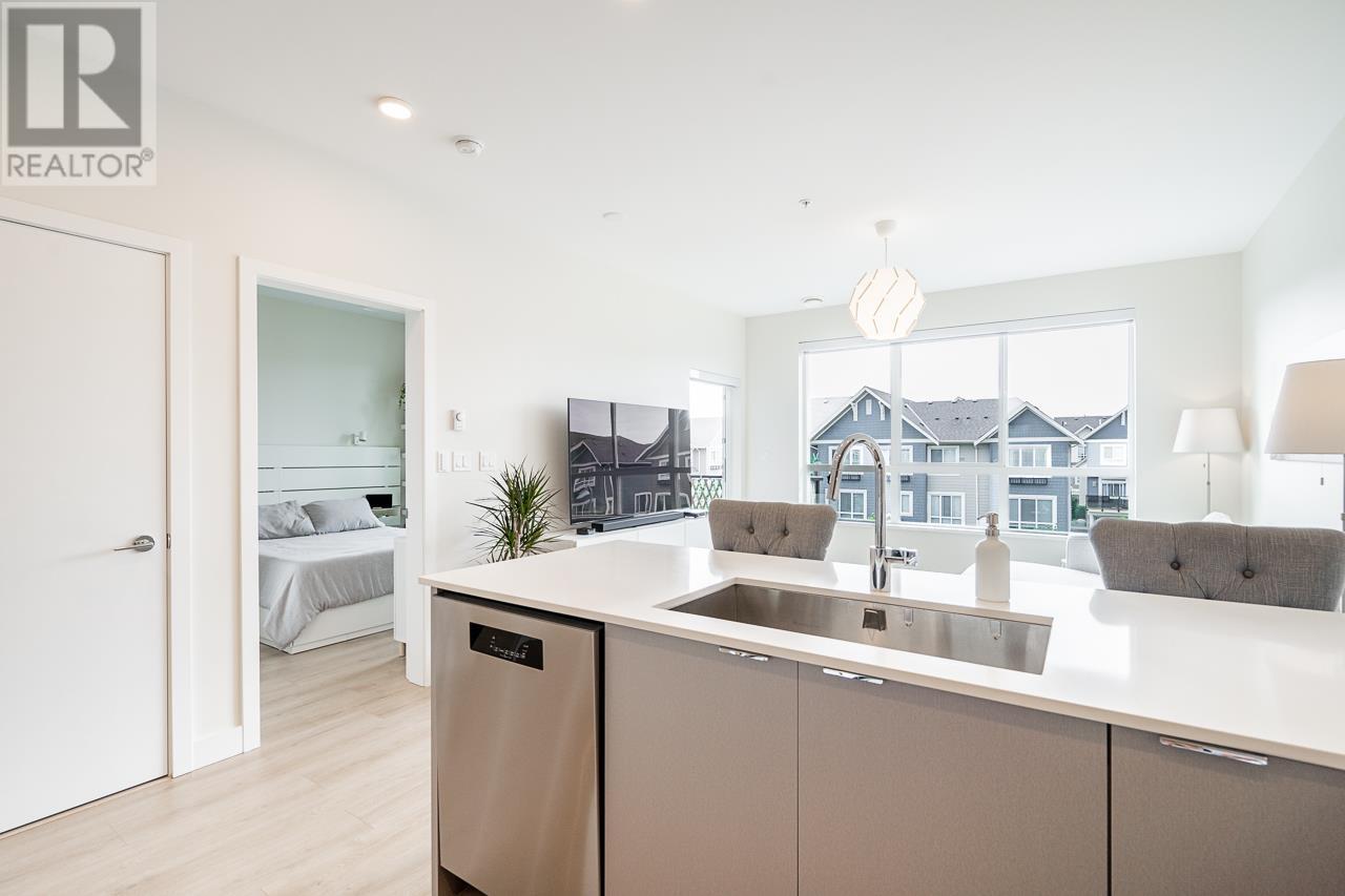 309 1792 Starling Drive, Tsawwassen, British Columbia  V4M 0E4 - Photo 4 - R3014327