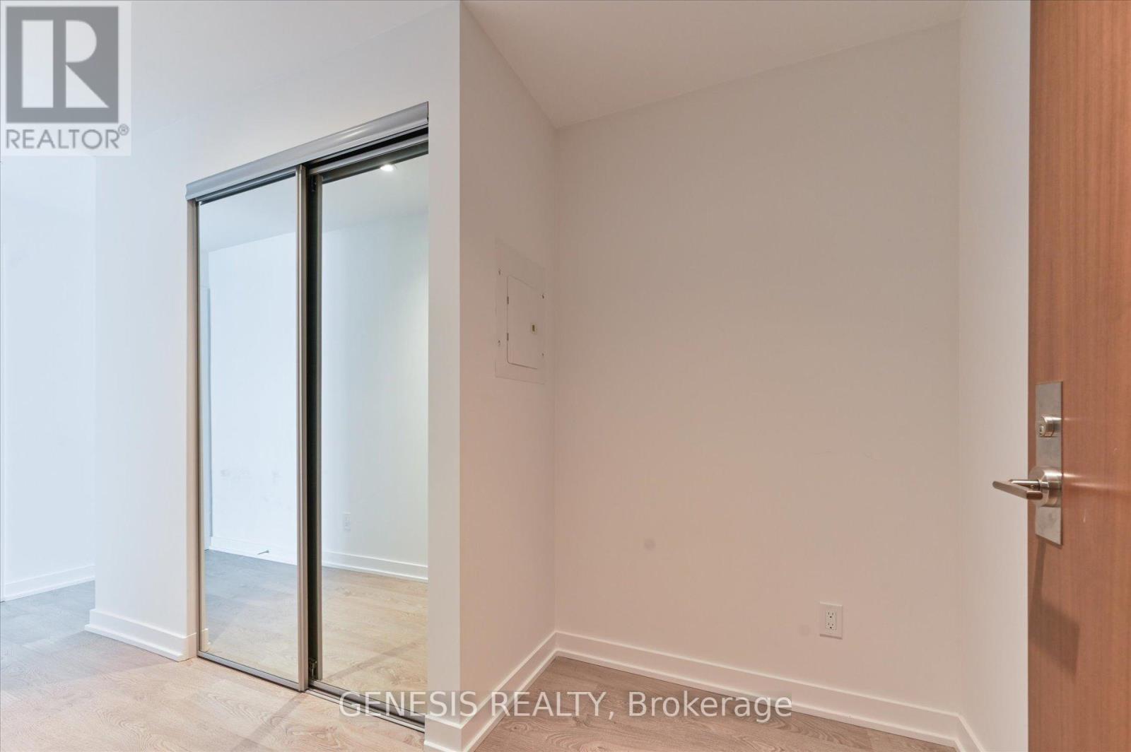 2107 - 1926 Lakeshore Boulevard W, Toronto (South Parkdale), Ontario  M6S 0B1 - Photo 3 - W12214423