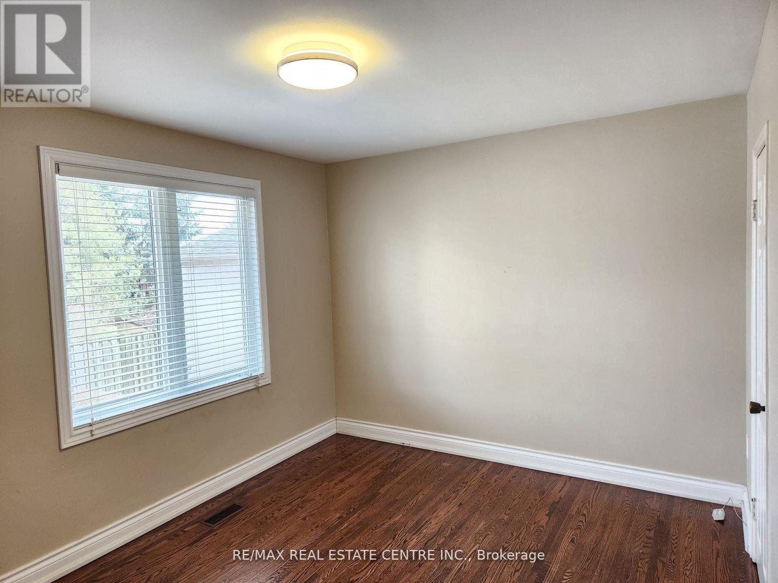 Main - 5513 Turney Drive, Mississauga (Streetsville), Ontario  L5M 1A2 - Photo 6 - W12214439