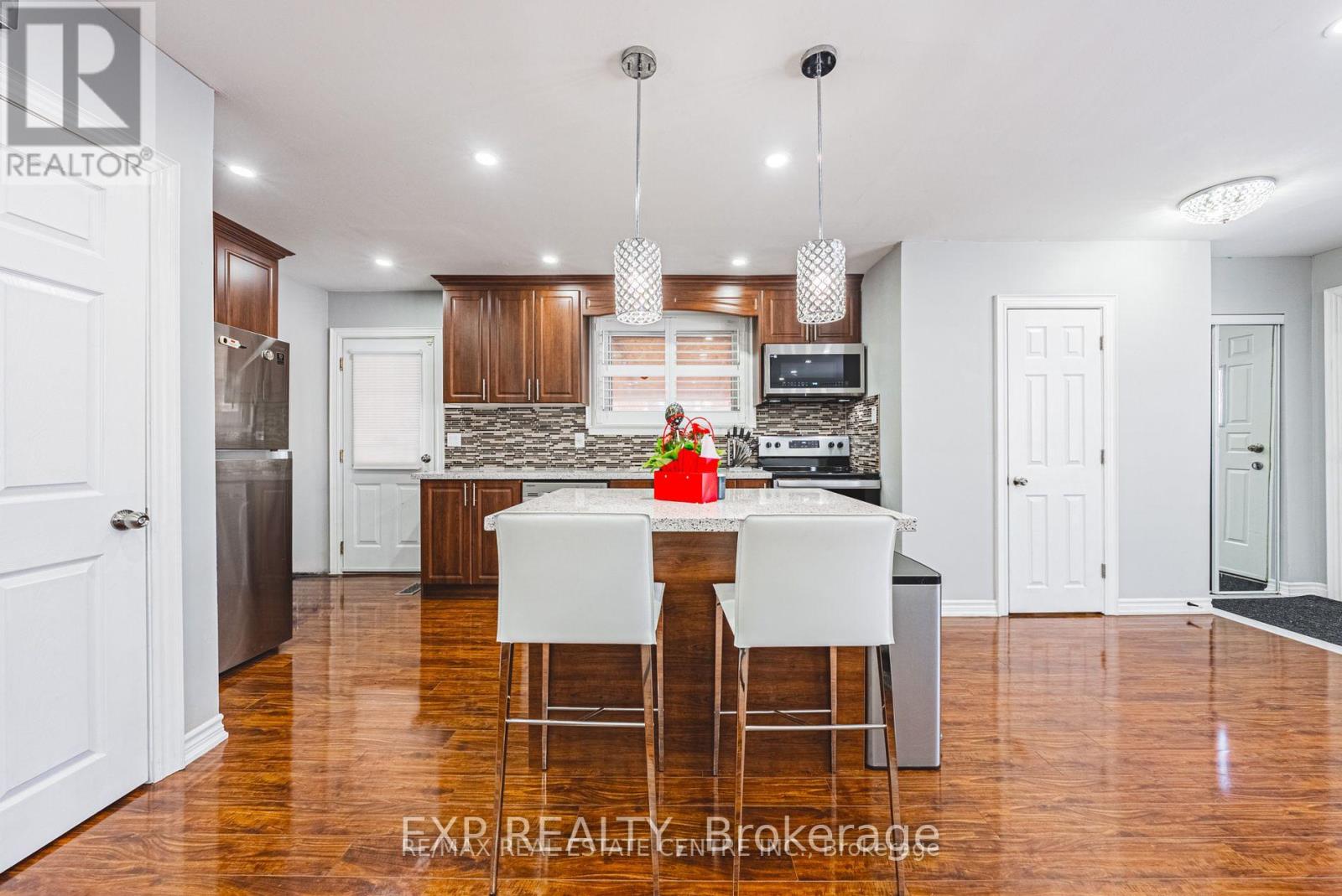 14 BELMONT DRIVE, Brampton, Ontario