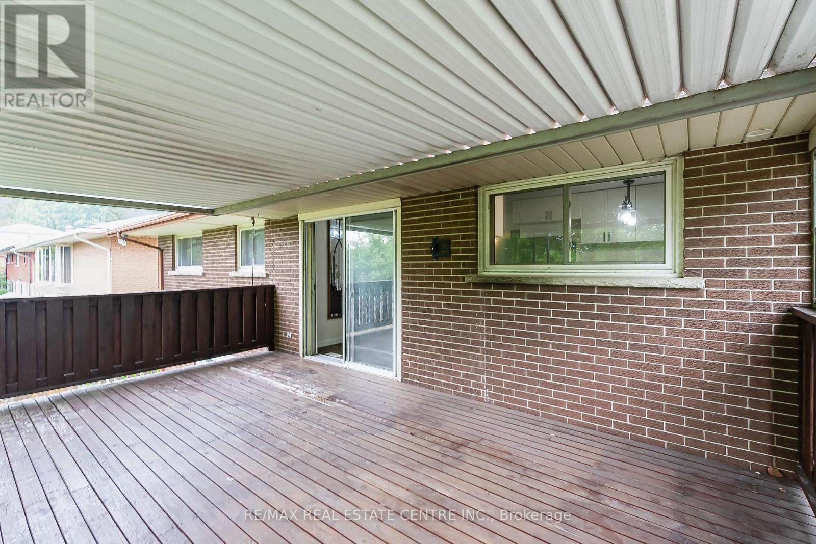 95 Ripplewood Crescent, Kitchener, Ontario  N2M 4R9 - Photo 23 - X12214403