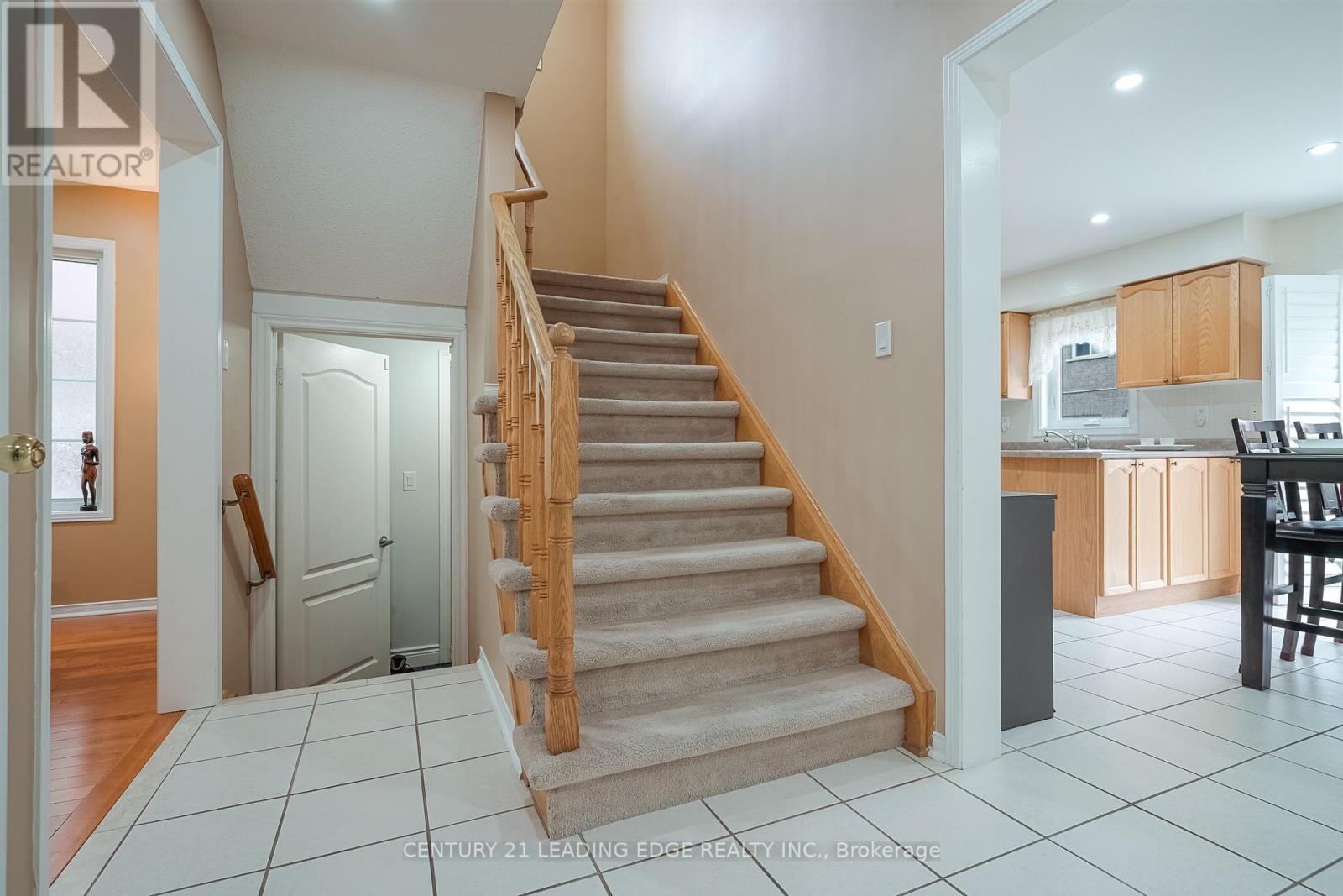 14 Galveston Crescent, Brampton, Ontario  L7A 3R7 - Photo 10 - W12183399