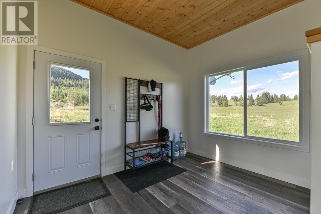 3963 Canim View Drive, 100 Mile House, British Columbia  V0K 1J0 - Photo 13 - R3013949