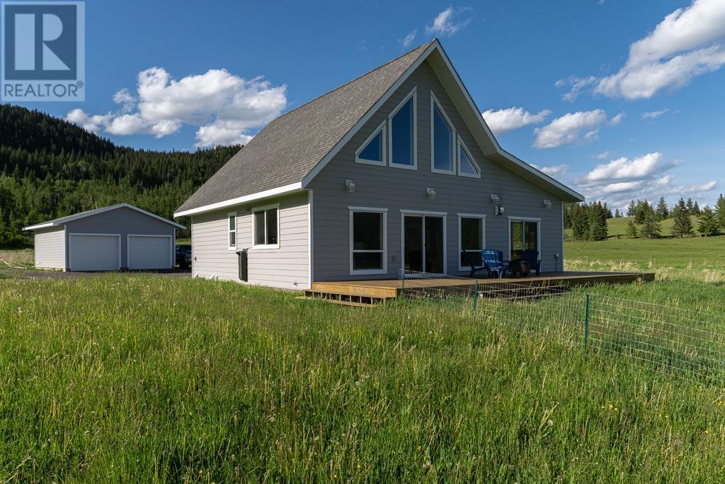 3963 Canim View Drive, 100 Mile House, British Columbia  V0K 1J0 - Photo 3 - R3013949
