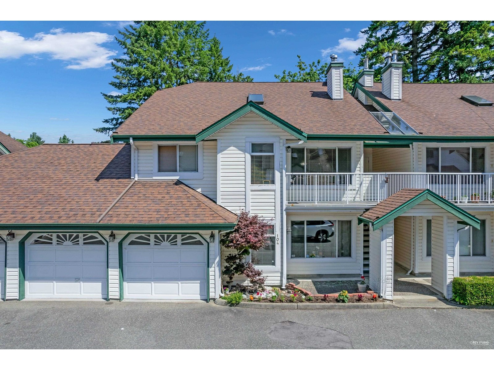 204 10308 155A STREET, Surrey, British Columbia