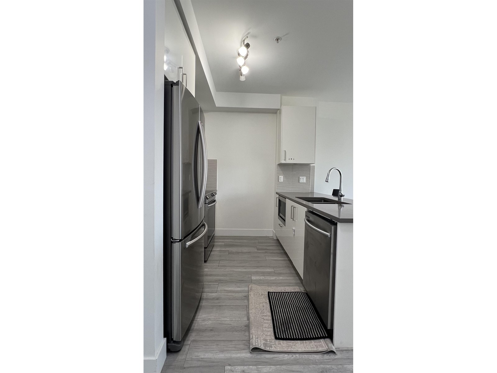 506 9689 140 Street, Surrey, British Columbia  V3T 0P3 - Photo 6 - R3014579