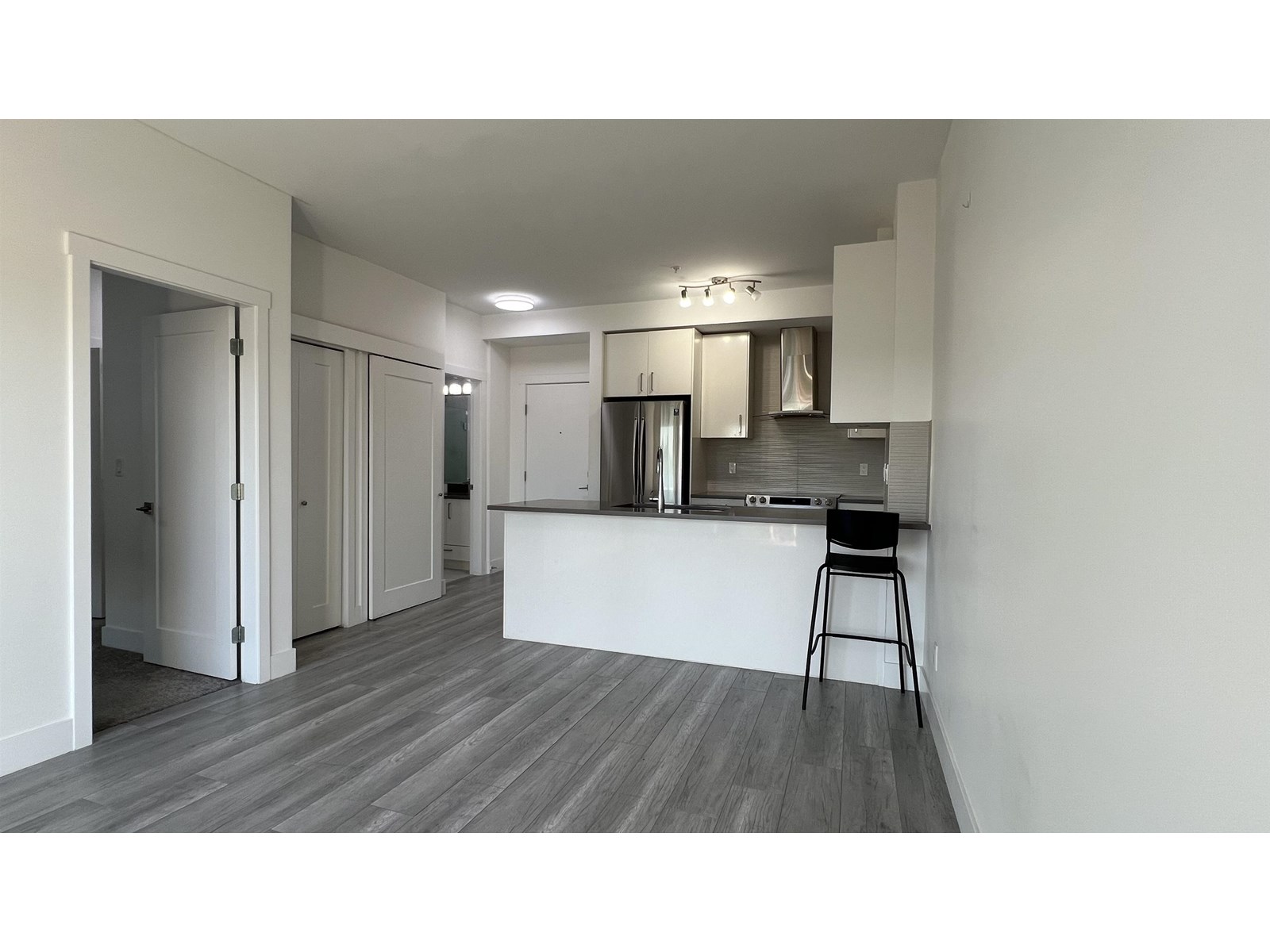 506 9689 140 Street, Surrey, British Columbia  V3T 0P3 - Photo 5 - R3014579