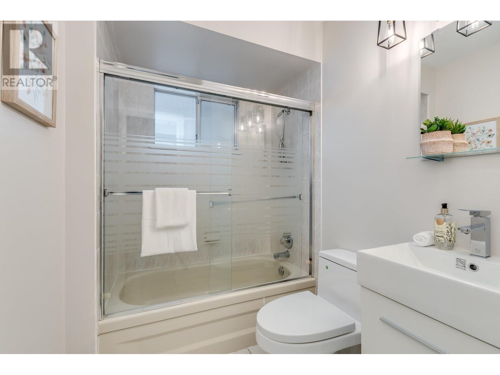 5433 Lanark Street, Vancouver, British Columbia  V5P 2X9 - Photo 11 - R3000224