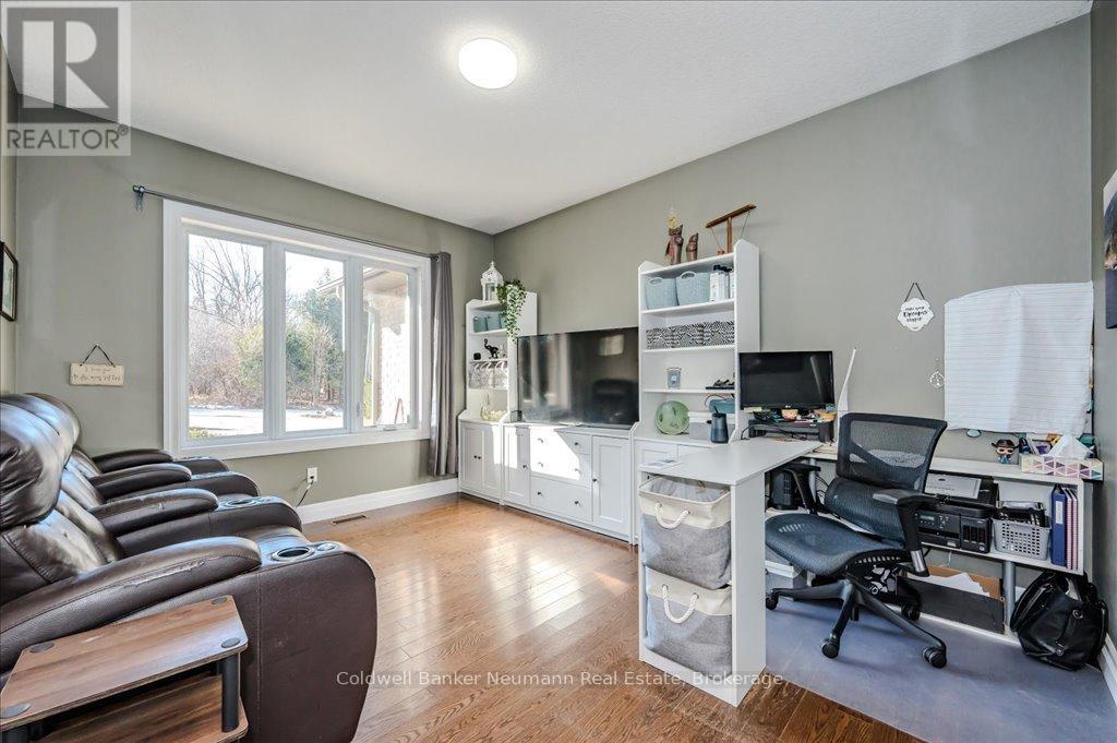 6592 Forestell Road, Puslinch, Ontario  N1H 6J3 - Photo 15 - X12211994