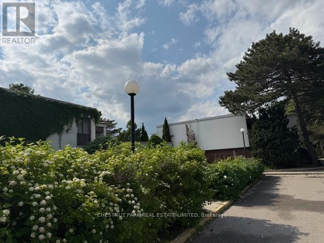60 - 396 WOODSWORTH ROAD, Toronto, Ontario