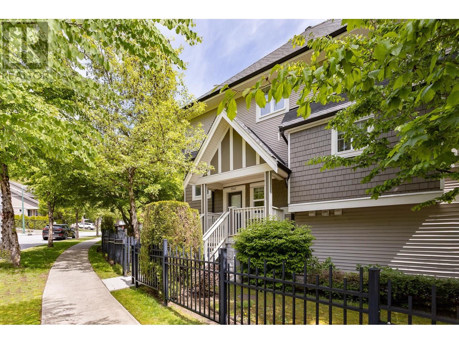 3341 Devonshire Avenue, Coquitlam, British Columbia  V3E 0B1 - Photo 2 - R3014647