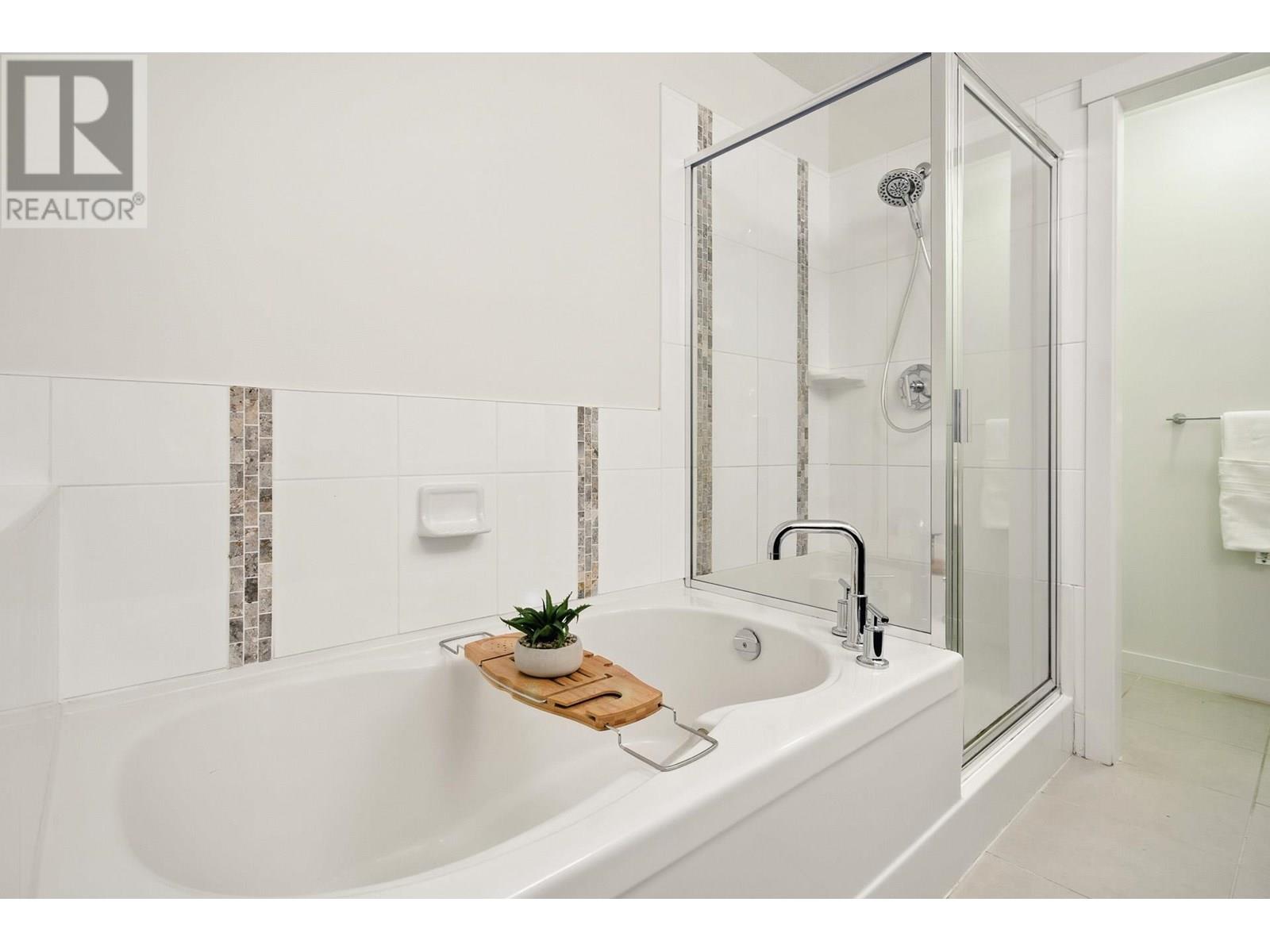 3341 Devonshire Avenue, Coquitlam, British Columbia  V3E 0B1 - Photo 28 - R3014647
