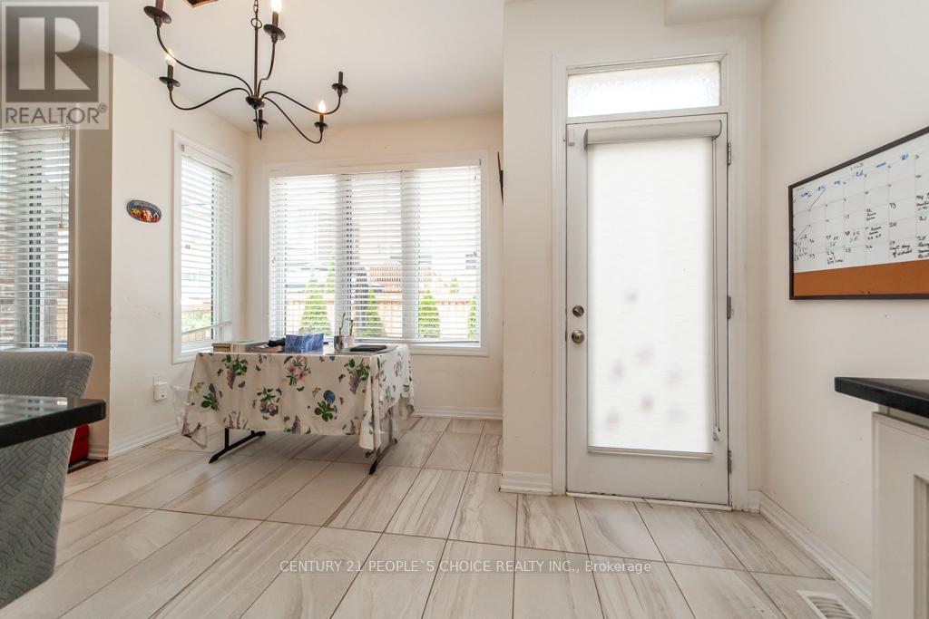 183 Beaveridge Avenue, Oakville, Ontario  L6H 0M6 - Photo 23 - W12202954