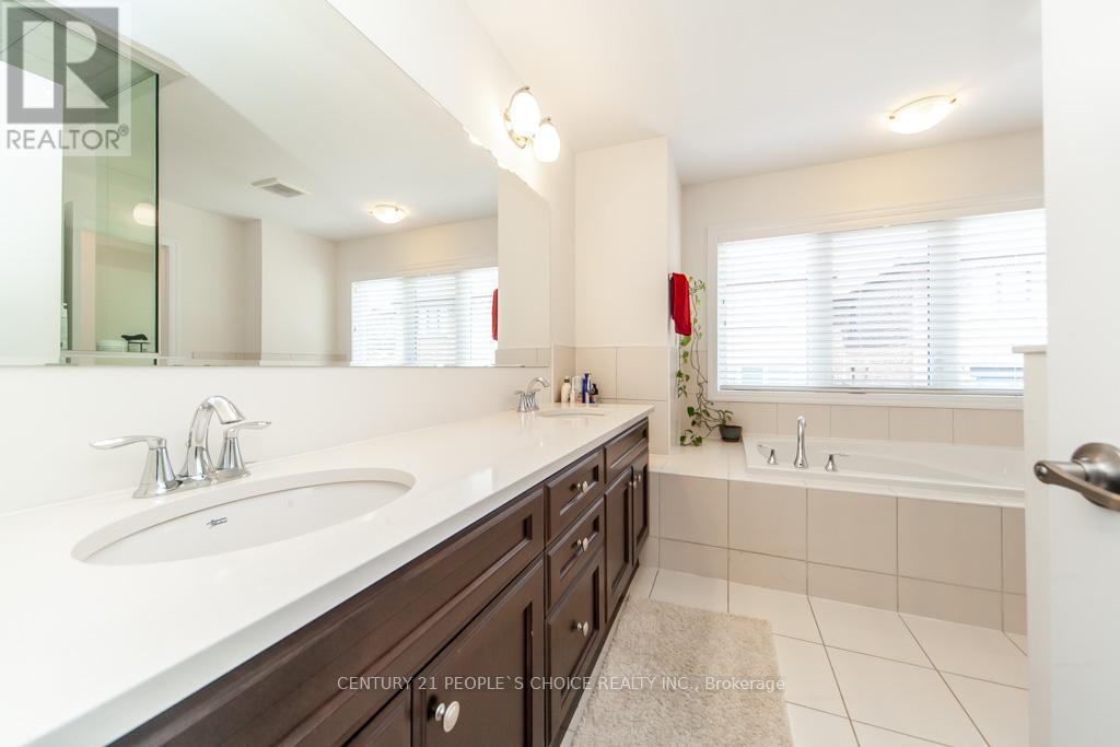 183 Beaveridge Avenue, Oakville, Ontario  L6H 0M6 - Photo 32 - W12202954