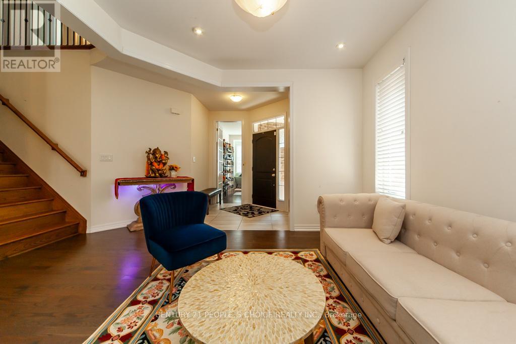 183 Beaveridge Avenue, Oakville, Ontario  L6H 0M6 - Photo 8 - W12202954