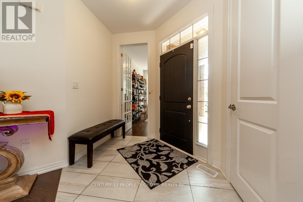 183 Beaveridge Avenue, Oakville, Ontario  L6H 0M6 - Photo 9 - W12202954