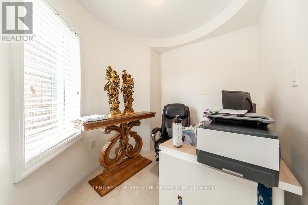 183 Beaveridge Avenue, Oakville, Ontario  L6H 0M6 - Photo 37 - W12202954