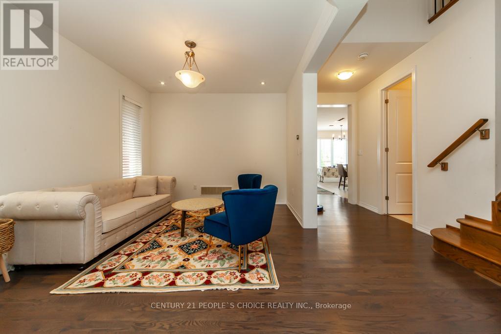183 Beaveridge Avenue, Oakville, Ontario  L6H 0M6 - Photo 6 - W12202954