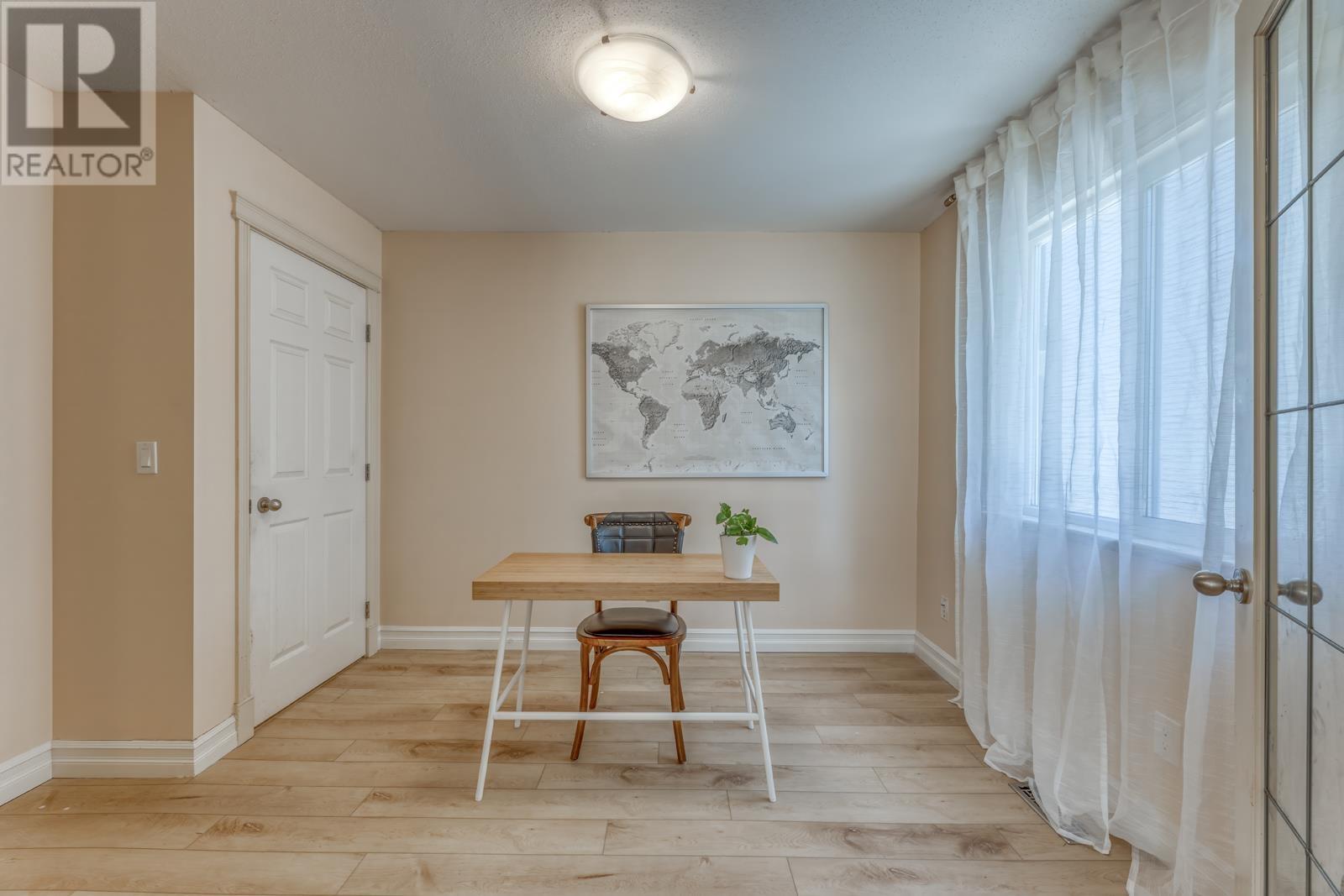 22734 Holyrood Avenue, Maple Ridge, British Columbia  V2X 6E7 - Photo 12 - R3014640