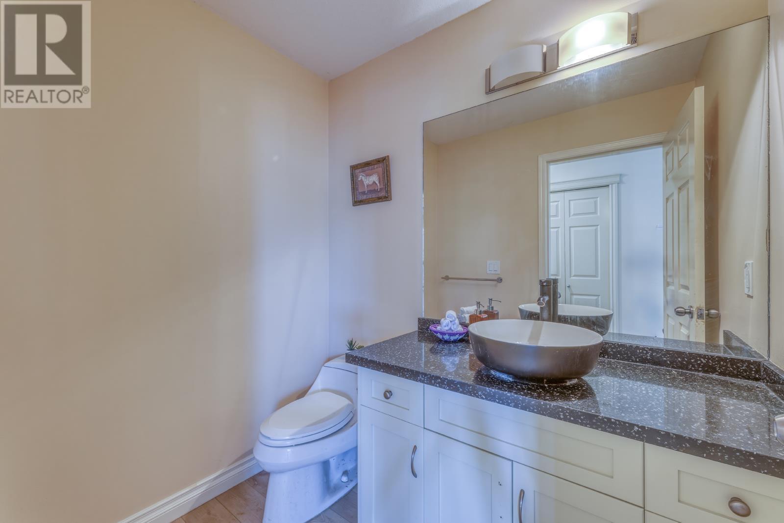 22734 Holyrood Avenue, Maple Ridge, British Columbia  V2X 6E7 - Photo 13 - R3014640