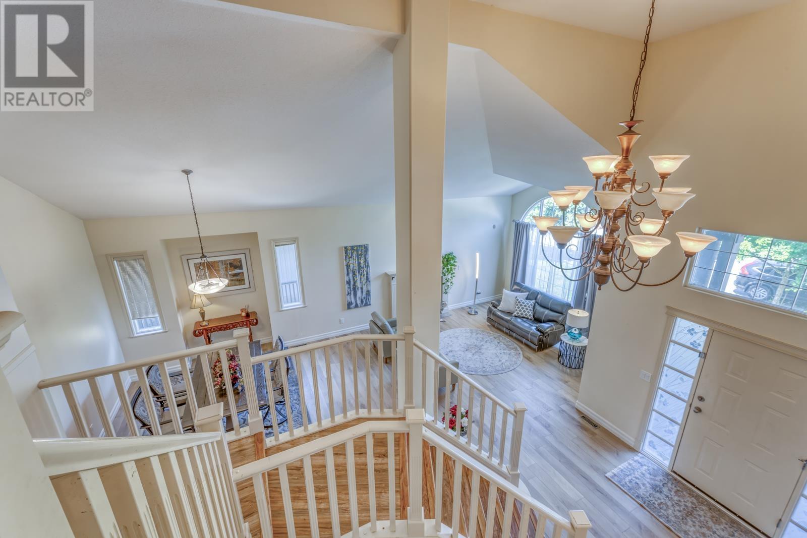 22734 Holyrood Avenue, Maple Ridge, British Columbia  V2X 6E7 - Photo 14 - R3014640