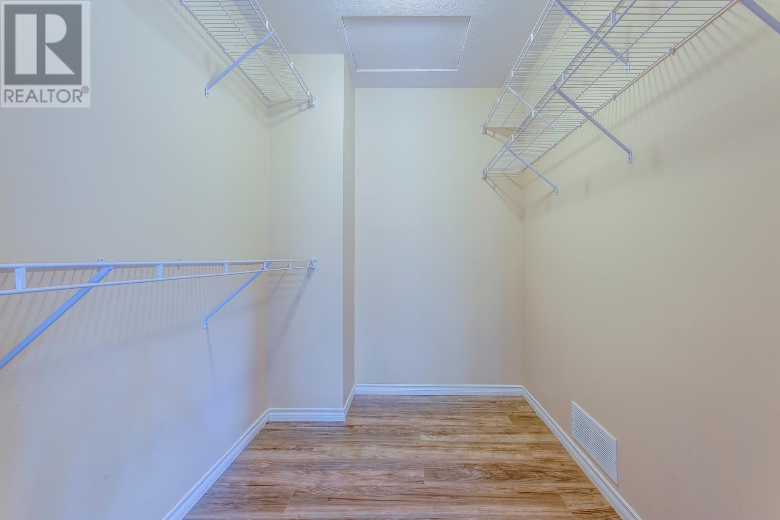 22734 Holyrood Avenue, Maple Ridge, British Columbia  V2X 6E7 - Photo 27 - R3014640