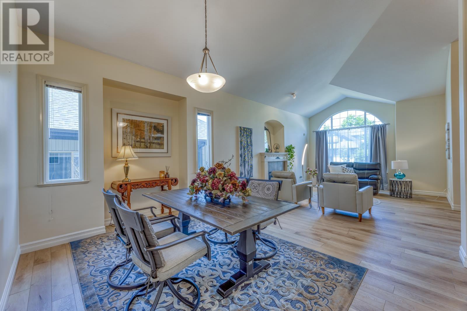22734 Holyrood Avenue, Maple Ridge, British Columbia  V2X 6E7 - Photo 6 - R3014640