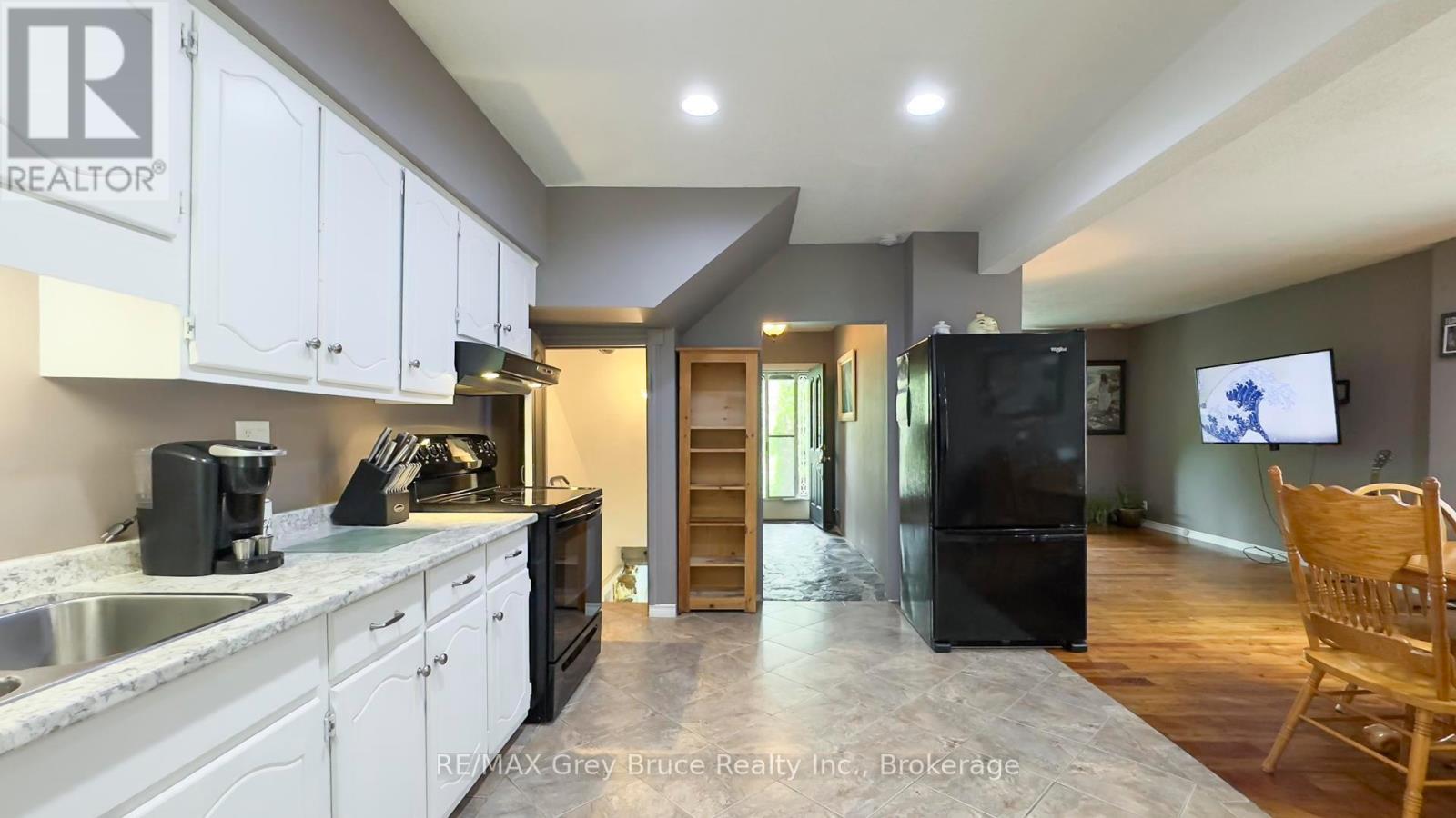 1155 3rd Avenue W, Owen Sound, Ontario  N4K 4P9 - Photo 11 - X12214472