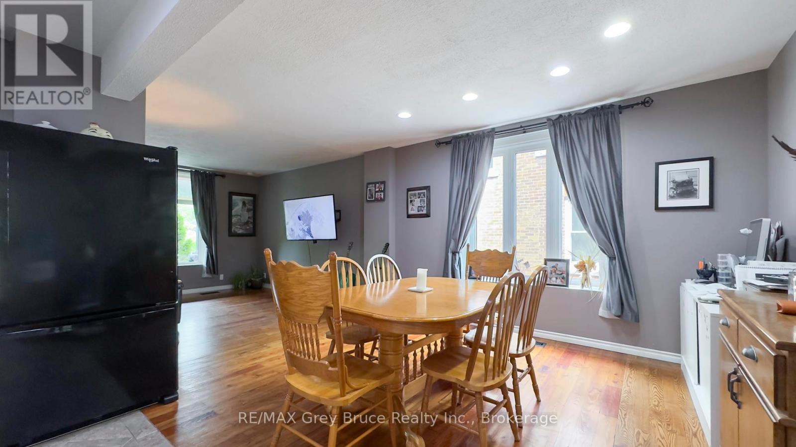 1155 3rd Avenue W, Owen Sound, Ontario  N4K 4P9 - Photo 12 - X12214472