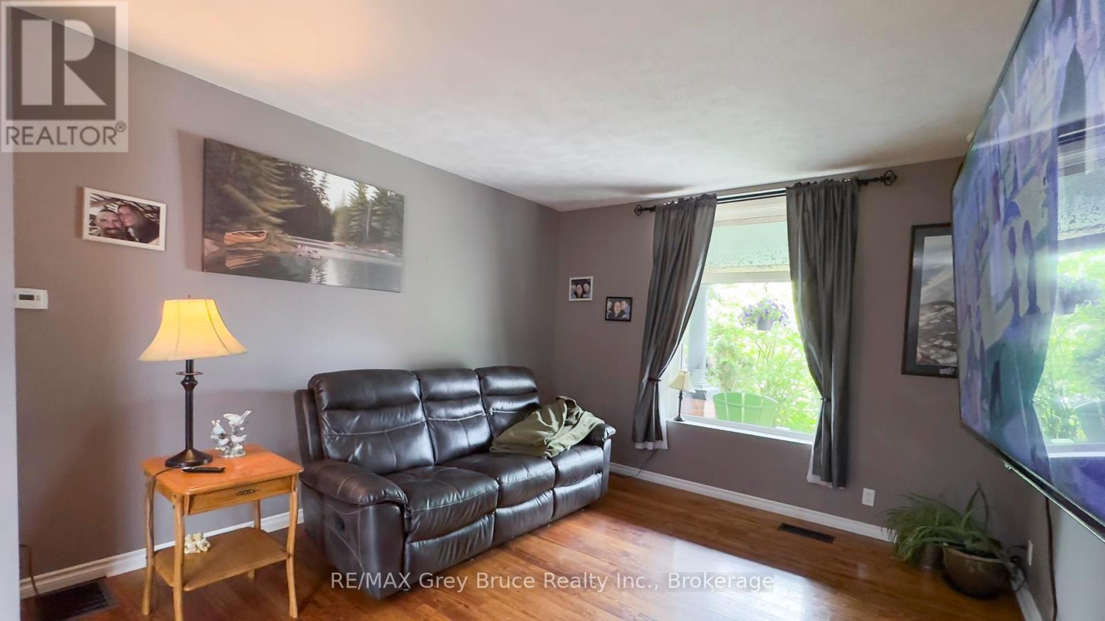 1155 3rd Avenue W, Owen Sound, Ontario  N4K 4P9 - Photo 17 - X12214472