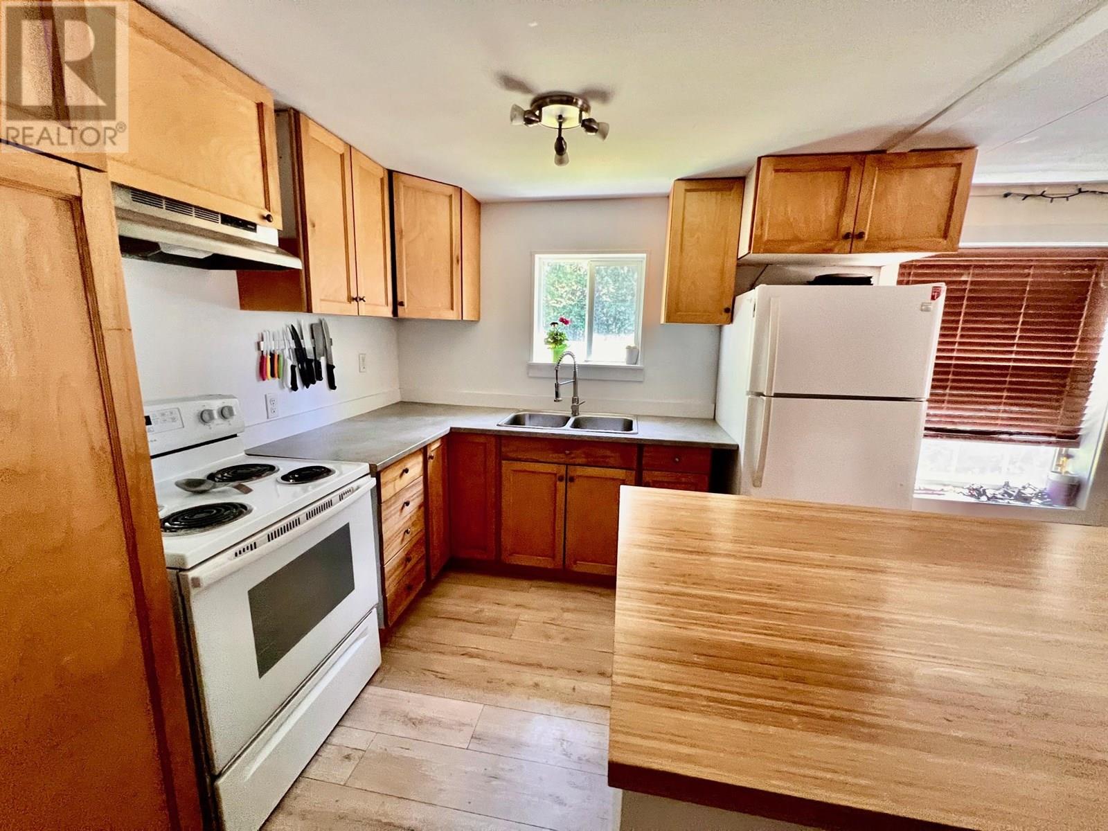 3701 Sabrina Road, Bonnington, British Columbia  V0G 2G3 - Photo 7 - 10351804